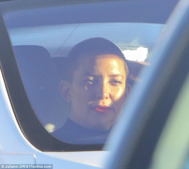 Kate Hudson gây sốc khi "xuống tóc" - 2
Nữ diễn viên 38 tuổi đã hi sinh mái tóc vàng mượt mà cho vai diễn trong phim Sister