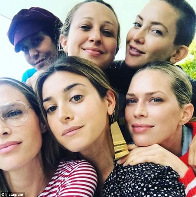 Kate Hudson gây sốc khi "xuống tóc" - 4
Vì thân thiết với Sia và thích vai diễn này nên Kate đã nhận lời tham gia bộ phim