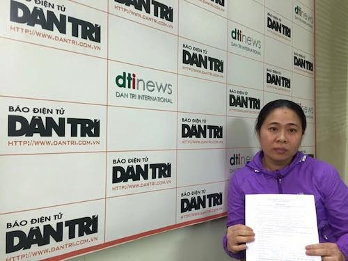 Lời kêu cứu từ Ả rập xê út: Tiếng thở dài của thân phận nữ lao động nghèo! - 1
Chị Trương Thị Nhang (SN 1976, trú tại tổ 9, phường Phùng Chí Kiên, TP. Bắc Kạn) đã gửi đơn kêu cứu đến Báo Dân trí về việc được Công ty Petromanning đưa đi lao động tại Ả Rập Xê Út nhưng khi chị kêu cứu cũng bị bắt nộp 3000 USD mới được về nước.