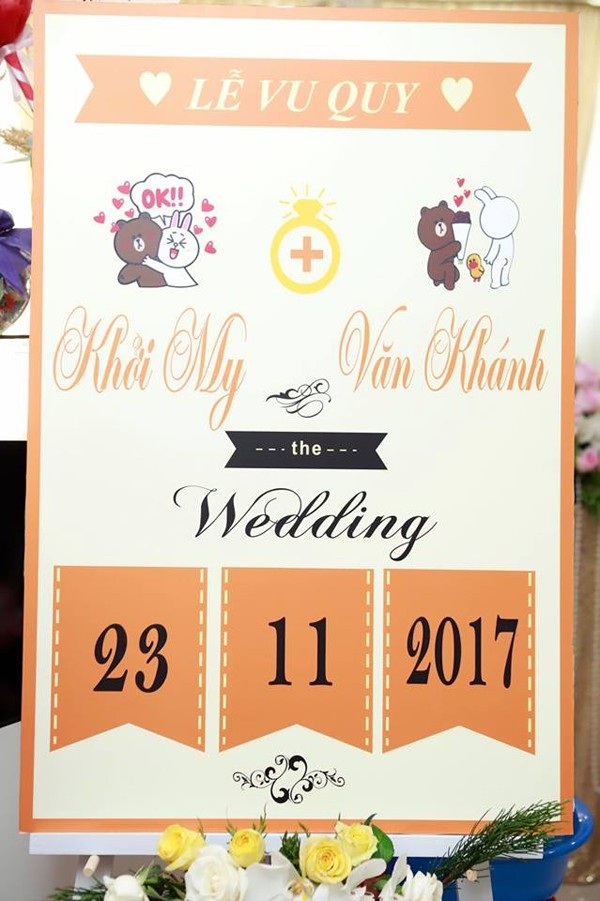 Khởi My - Kelvin Khánh bí mật tổ chức đám cưới; rước dâu bằng xe mô tô - 1 Thông tin tại bàn tiệc nhà Khởi My sáng nay, nhiều người bất ngờ khi thông tin đám cưới được chia sẻ ngày 24/11 nhưng hôn lễ chính thức lại diễn ra trước một ngày.