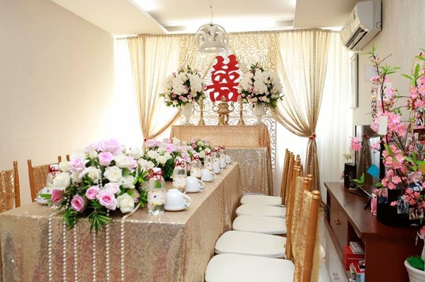 Khởi My - Kelvin Khánh bí mật tổ chức đám cưới; rước dâu bằng xe mô tô - 3 Không gian tiệc cưới sang trọng nhưng khá đơn giản.