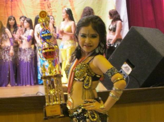 Cô gái bellydance tài năng thế hệ 2k của Hải Phòng - 2
Kiều Anh đoạt Cúp Vô địch tại Singapore khi mới 10 tuổi.