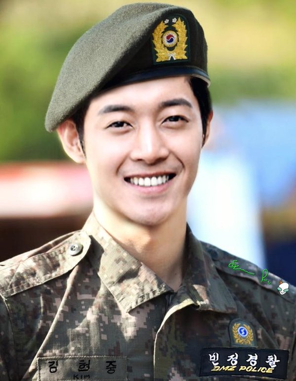 Mỹ nam Kim Hyun Joong bị giữ bằng lái vì say xỉn - 2
Kim Hyun Joong vừa xuất ngũ hồi tháng 2 vừa rồi và đang chuẩn bị cho buổi gặp mặt fan.