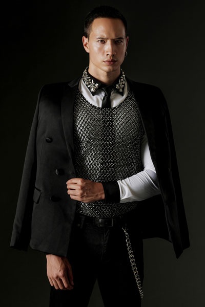 Kim Lý “hy sinh” mái tóc dài, "lột xác" đầy bụi bặm và cá tính - 6