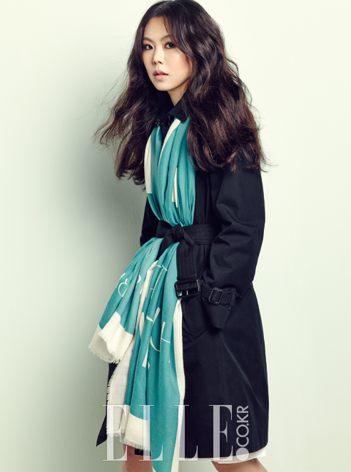 Kim Min Hee: Nữ diễn viên tài năng hay kẻ "giật" chồng trơ trẽn? - 6
Từ 2009 đến 2014, cố tiếp tục góp mặt trong những bộ phim điện ảnh như Actresses (2009); Moby Dick (2011), Helpless (2012), Behind the Camera, Very Ordinary People (2013) và No Tears for the Dead (2014).