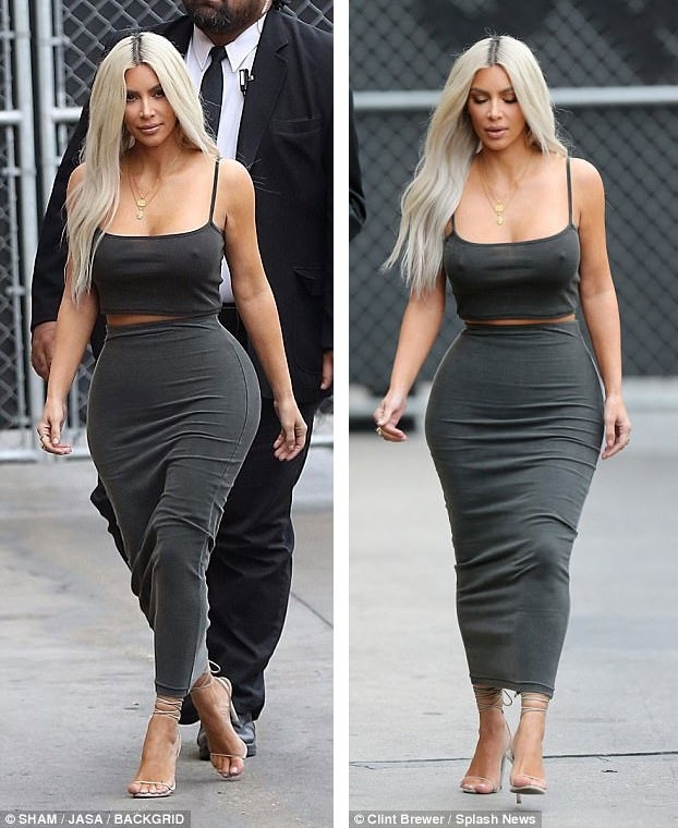 Kim Kardashian khoe ba vòng "nảy lửa" - 5
Kim đã có một cô con gái 3 tuổi và một cậu con trai 1 tuổi. Sắp tới, cô sẽ có thêm một cặp sinh đôi nhờ biện pháp mang thai hộ.