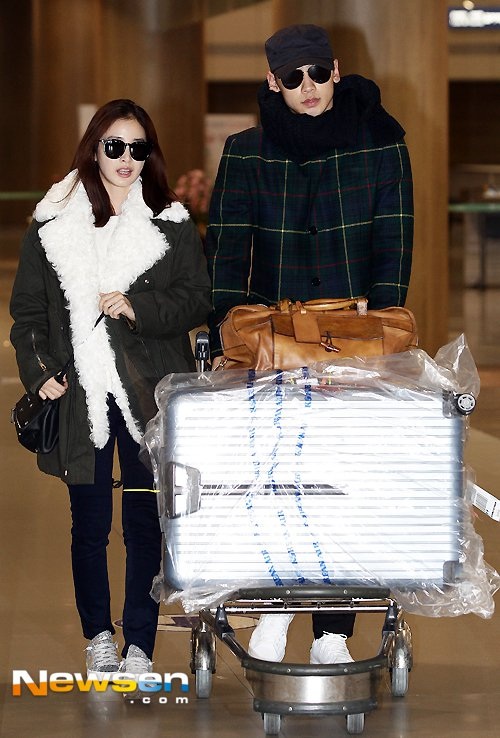 Trở về từ tuần trăng mật, Kim Tae Hee và Bi (Rain) sắm đồ cho tổ ấm - 9 Trở về từ tuần trăng mật, Kim Tae Hee và Bi (Rain) sắm đồ cho tổ ấm - 9
