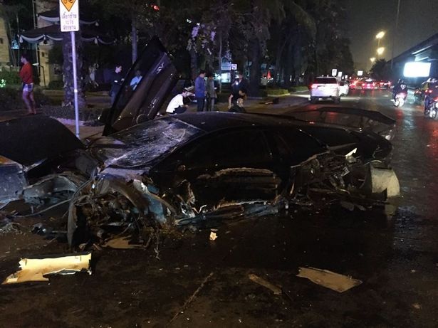 Cho bạn mượn siêu xe hơn 1 triệu USD, nhận về đống sắt vụn - 4