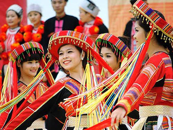 Hà Nội: Nhiều hoạt văn hóa nghệ thuật chào mừng ngày lễ 30/4 và 1/5 - 3 Nhiều hoạt động hấp dẫn trong Sắc màu các dân tộc Việt Nam.