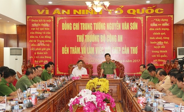 Công an Cần Thơ triệt phá thành công 100% trọng án - 1 Quang cảnh buổi làm việc
