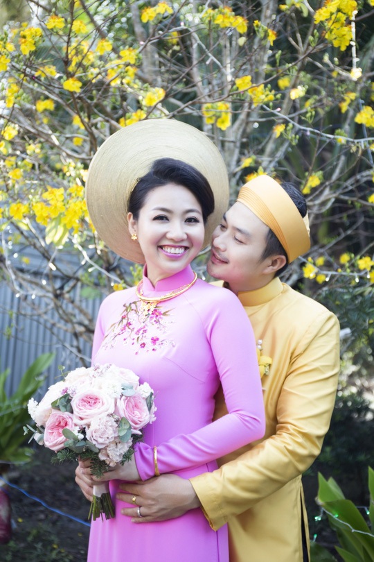 Cuộc sống thăng trầm của dàn diễn viên “Hướng nghiệp” sau 12 năm - 16 Cuối năm 2014, Lê Khánh chính thức lên xe hoa cùng người yêu 12 năm - nam diễn viên Tuấn Khải.