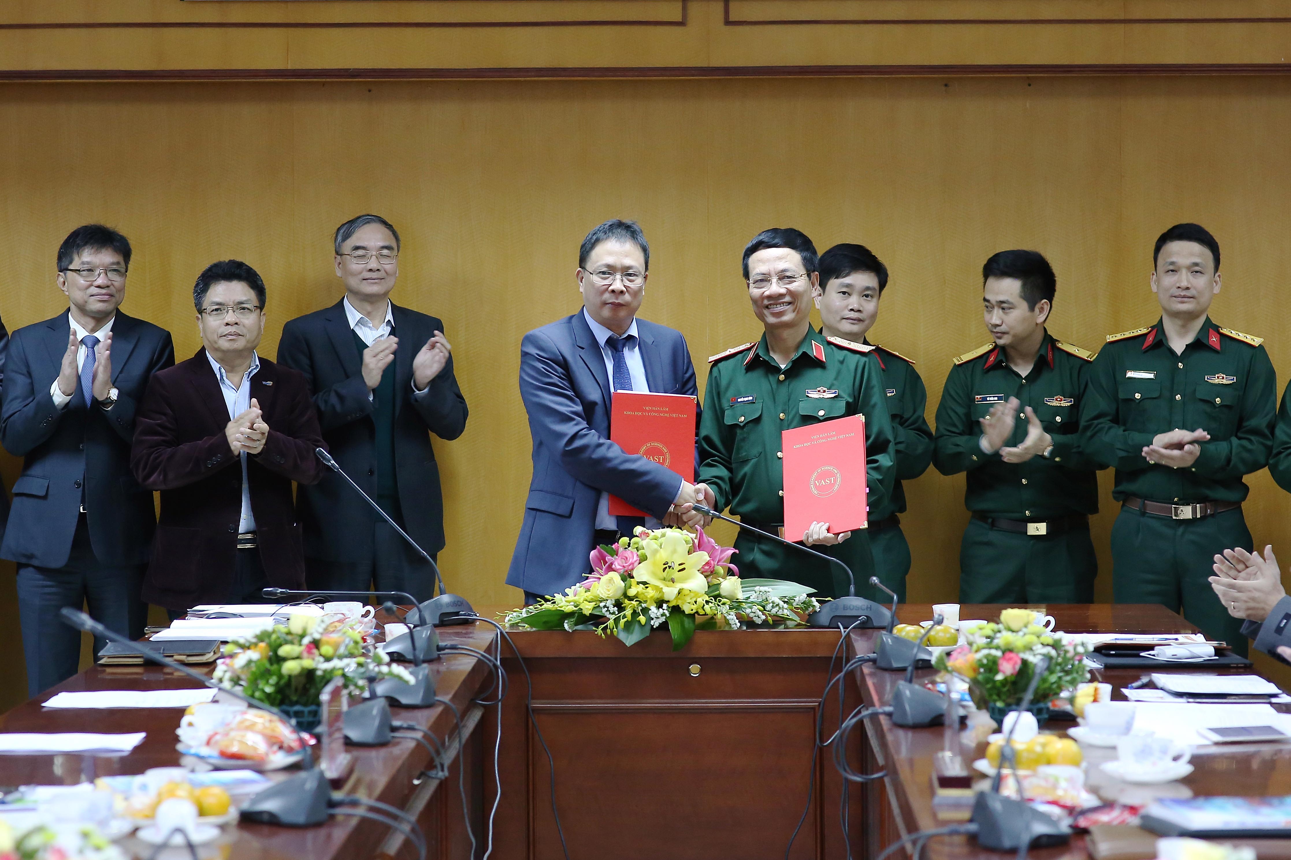 VIETTEL và VAST hợp tác nghiên cứu công nghệ cao - 1 VIETTEL và VAST hợp tác nghiên cứu công nghệ cao - 1