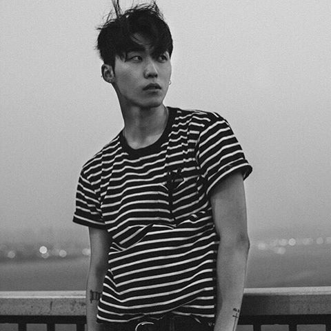 Nam người mẫu xứ Hàn tự vẫn ở tuổi 22 - 8 Nam người mẫu xứ Hàn tự vẫn ở tuổi 22 - 8