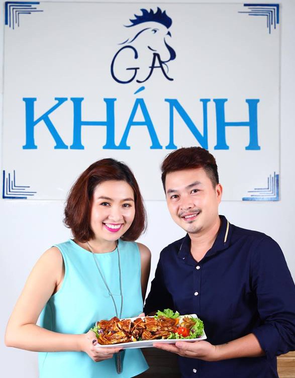 Lê Khánh “Chồng là cả cuộc đời còn lại của tôi” - 5 Lê Khánh ủng hộ ông xã trong việc phát triển nhiều hơn trong lĩnh vực kinh doanh ăn uống.