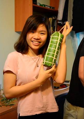 DHS Việt tại Nga rộn ràng chuẩn bị đón Xuân mới - 6
Niềm vui với thành quả đạt được