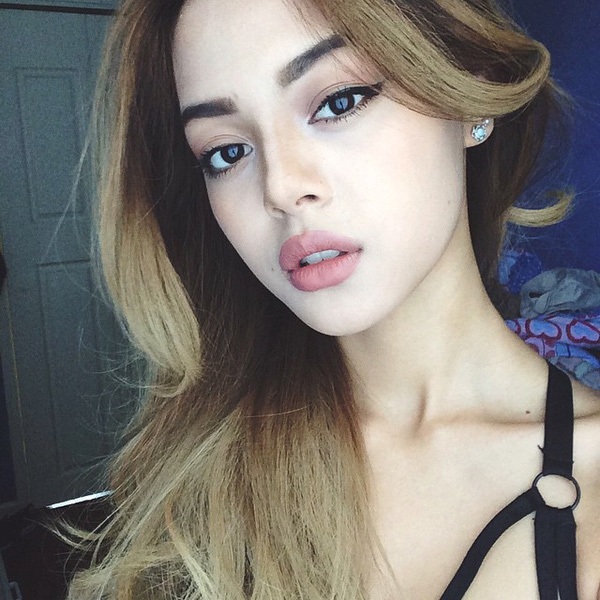 
Vẻ đẹp của hot girl Instagram Lily Maymac
