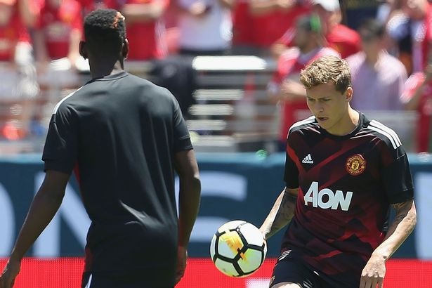Những điều rút ra sau trận đấu MU - Real Madrid - 2 Victor Lindelof vẫn chưa thích nghi với MU