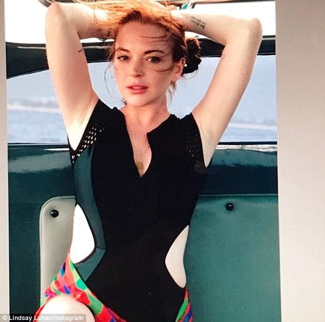Lindsay Lohan khoe dáng, tắm biển tại Thái Lan - 17
Đây là một trong những hình ảnh Lindsay chia sẻ trên trang Instagram của bản thân về kỳ nghỉ tại Thái Lan.