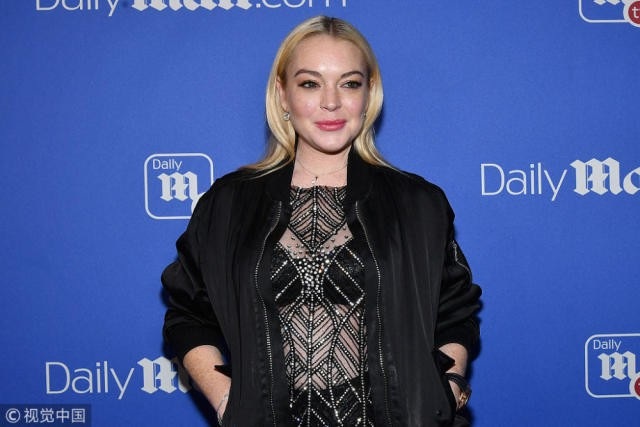 31 tuổi, Lindsay Lohan già nua và xuống sắc - 6
Sau khi rời trại cai nghiện vào năm 2013, Lindsay Lohan không còn tham gia bất kỳ dự án điện ảnh nào. Cô thỉnh thoảng góp mặt trong một vài sự kiện và khiến người hâm mộ vô cùng tiếc nuối.