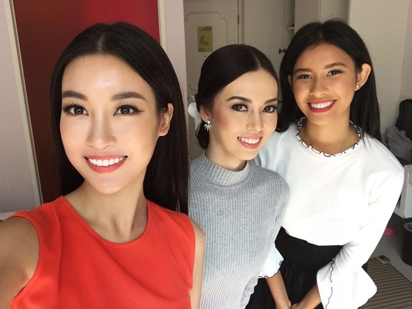 Mỹ Linh rạng ngời bên các thí sinh Hoa hậu Thế giới 2017 - 6
Đỗ Mỹ Linh rất tự tin và tỏa sáng không kém các thí sinh nước bạn.