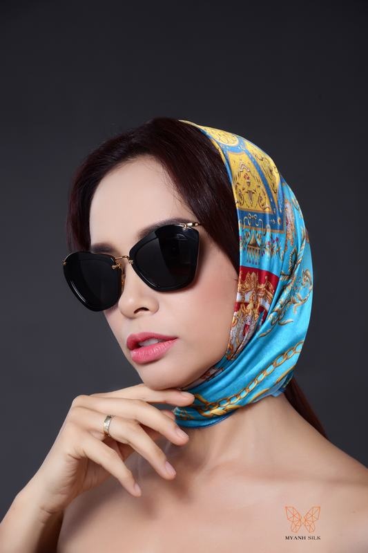 Hình ảnh đẹp thời thượng mà vẫn thật duyên dáng của Thúy Hạnh “đốn tim” tín đồ thời trang.