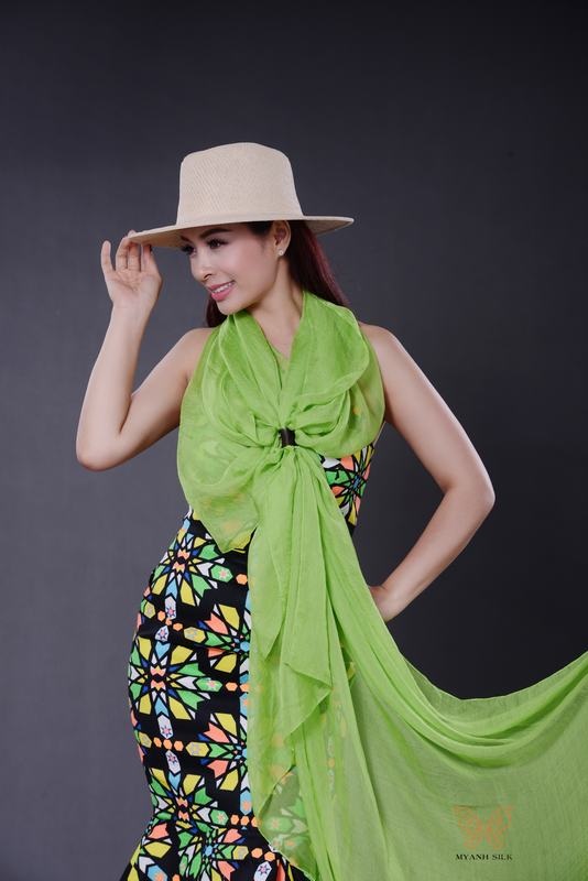 Phụ kiện đậm chất vintage ngọt ngào.