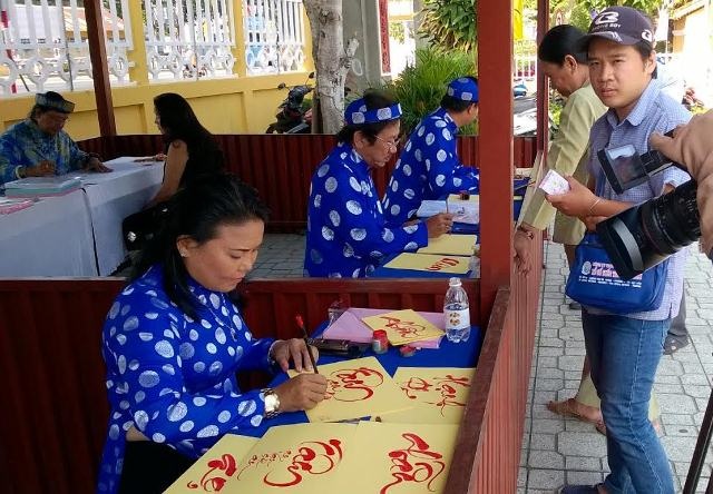 Cần Thơ: Thi sáng tác nhanh thơ lục bát - 1