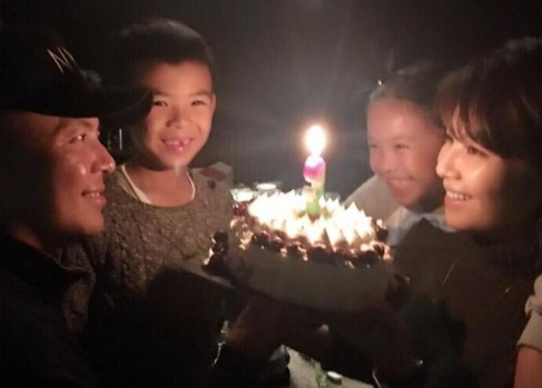 “Mỹ nhân” Lưu Đào cười rạng ngời bên hai “thiên thần” nhỏ - 7 “Mỹ nhân” Lưu Đào cười rạng ngời bên hai “thiên thần” nhỏ - 7