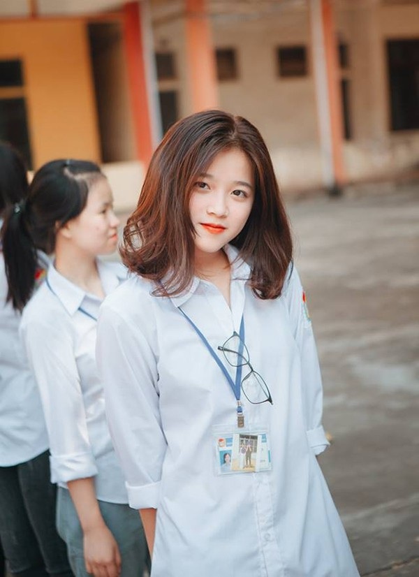 Nữ sinh 10x trường chuyên khó xử vì quá giống “hot girl hạnh kiểm xấu” - 5 Nữ sinh 10x trường chuyên khó xử vì quá giống “hot girl hạnh kiểm xấu” - 5