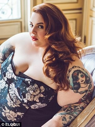 
Tess Holliday khoe loạt hình xăm cá tính.
