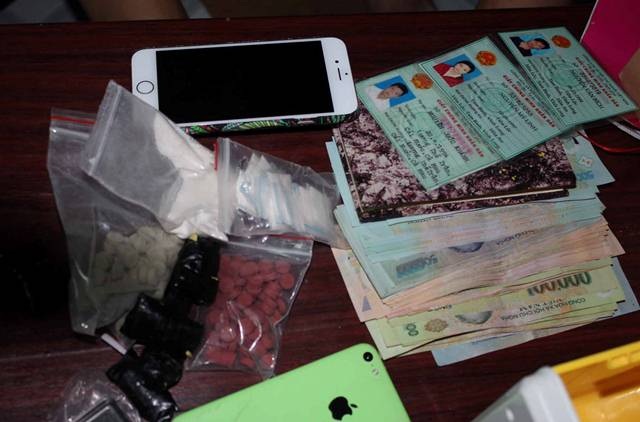 Triệt phá băng nhóm mua ma túy từ TPHCM về Cần Thơ tiêu thụ - 1 Tang vật công an thu giữ