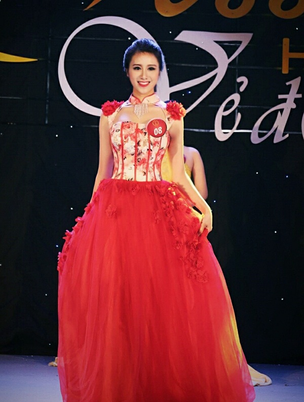 Quá khứ "nổi loạn" của nữ Thủ khoa xinh đẹp trường Mỏ - Địa chất - 5 Nữ Thủ khoa vừa xinh đẹp, vừa học giỏi, lại cá tính