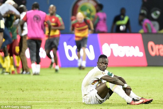 Sadio Mane đá hỏng phạt đền, khiến Senegal thua trận