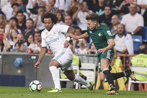 Real Madrid chịu tổn thất lớn sau thất bại hổ thẹn - 1 Marcelo chấn thương ở trận đấu với Real Betis