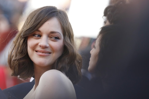 Dàn người đẹp rạng rỡ dự khai mạc LHP Cannes - 18
Marion Cotillard - ngôi sao nổi tiếng nước Pháp, người từng dính tin đồn tình cảm với Brad Pitt