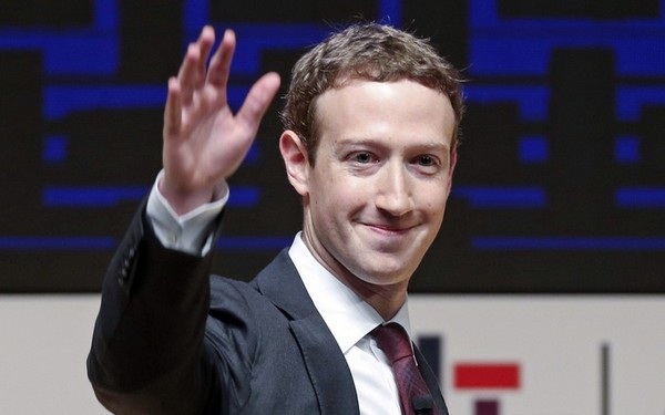 CEO Facebook đã phản ứng thế nào khi biết mình trúng tuyển Harvard? - 3 Mark Zuckerberg đã trở thành người giàu thứ 5 thế giới nhờ vào quyết định bỏ học của mình và tập trung vào Facebook