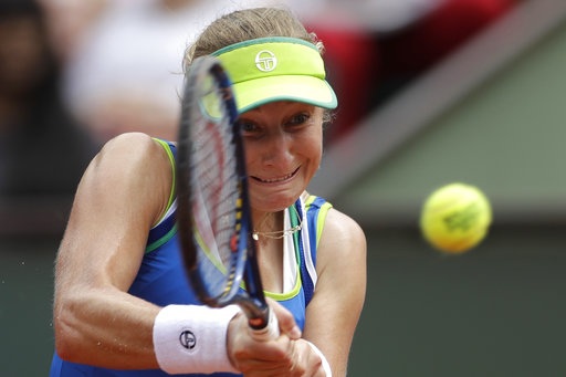 Roland Garros: Hạt giống số 1 Angelique Kerber thua sốc - 2
Ekaterina Makarova