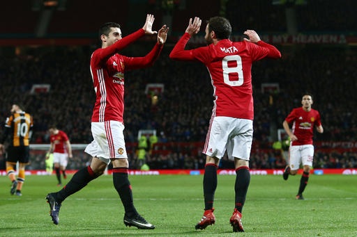 Mourinho tức giận vì học trò… ăn mừng bàn thắng - 1 HLV Mourinho không thích việc Juan Mata ăn mừng quá lâu