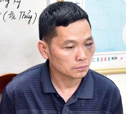 Nổ súng bắt 100 bánh heroin: 2 lần chở thuê, tiền công 800 triệu đồng - 1 Đối tượng Lục Thanh Đồng khai nhận nhiều lần vận chuyển thuê ma tuý. Trong đó có hai lần được kẻ giấu mặt trả công 800 triệu đồng.