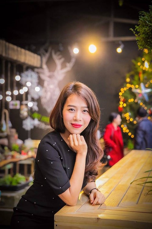 Trang Hạ làm giám khảo cuộc thi Tết nhà ngoại - đừng ngại sẻ chia - 2
Tôn trọng mọi suy nghĩ khác biệt của người tham gia dự thi là tiêu chí đầu tiên của ban tổ chức, MC Diệp Chi chia sẻ!