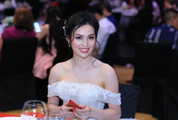 Dù được nhiều người biết đến nhưng nữ MC chọn lối sống kín đáo, không ồn ào.