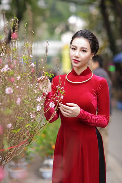 MC Minh Hà: Tết đến, mọi thứ đều phải xếp sau… - 1 Trong ký ức của tôi, đêm giao thừa luôn là khoảnh khắc, hạnh phúc, vui vẻ và ấm áp.