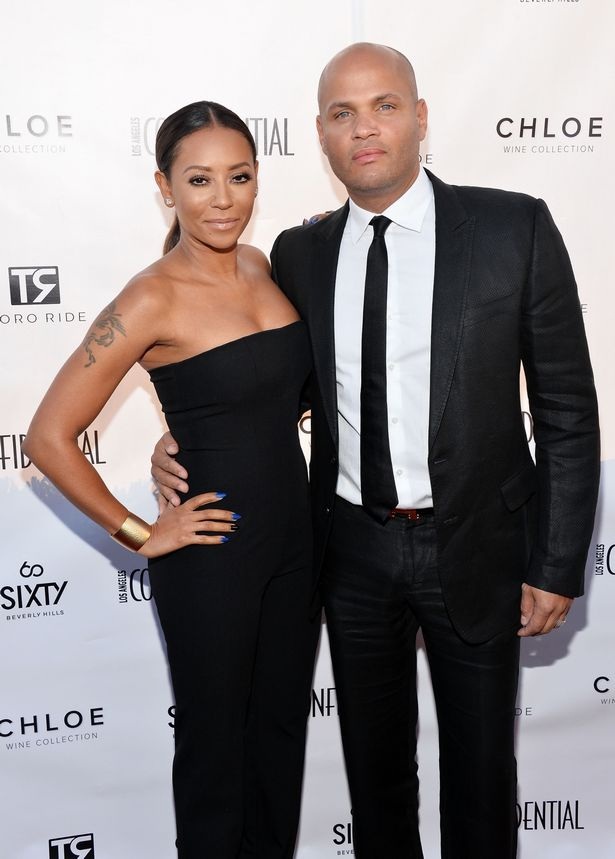 Mel B tố chồng cũ “đầu độc” bằng ma túy suốt 10 năm chung sống - 1
Mel B tố chồng cũ, Stephen Belafonte, đầu độc cô bằng ma túy suốt thời gian hai người chung sống.
