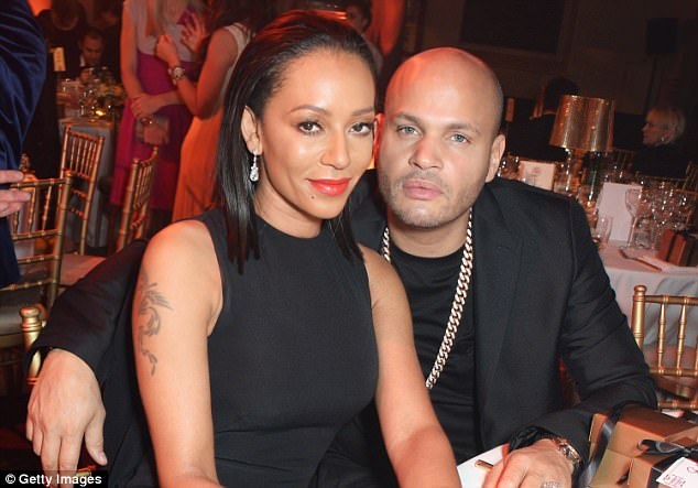 Mel B đã ký hợp đồng hôn nhân - 1