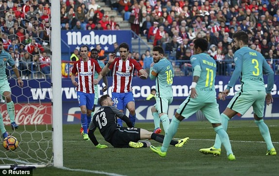 Atletico 1-2 Barcelona: Người hùng Messi - 1
Messi ghi bàn quyết định vào lưới Atletico, mang về 3 điểm cho Barcelona