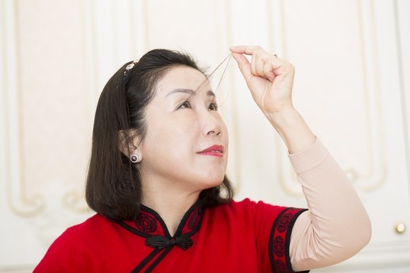 "Mỹ nhân" có hàng mi dài nhất thế giới khiến nhiều người thấy... sợ - 5 "Mỹ nhân" có hàng mi dài nhất thế giới khiến nhiều người thấy... sợ - 5