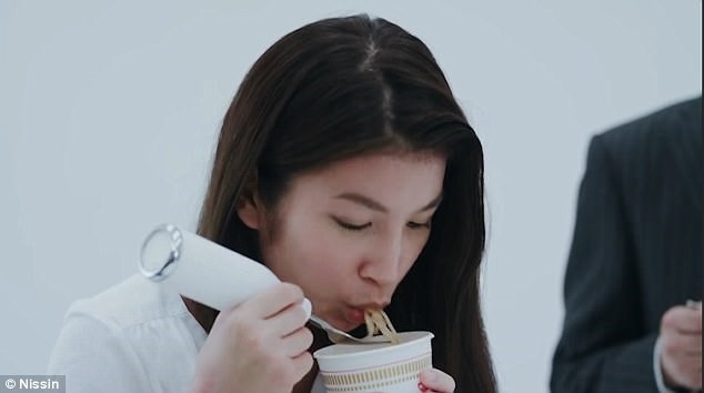 Dĩa giảm âm thanh – Sáng chế độc đáo của người Nhật - 1