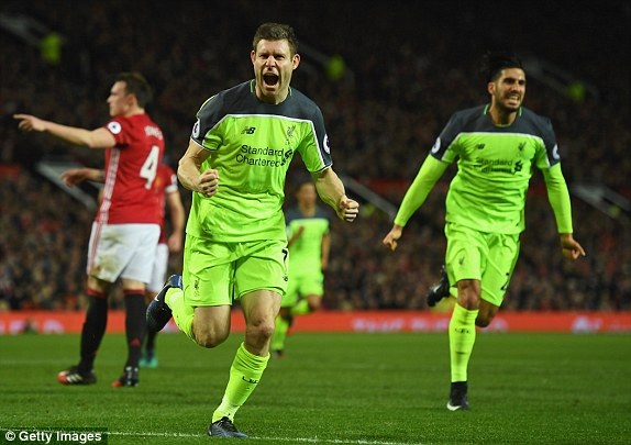 MU 1-1 Liverpool: Ibrahimovic cứu "Quỷ đỏ" - 3
Milner ăn mừng sau khi ghi bàn cho đội khách