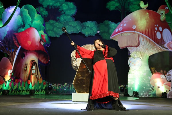 Dù sức khỏe yếu, Minh Vượng vẫn diễn hết mình cùng các em nhỏ - 4