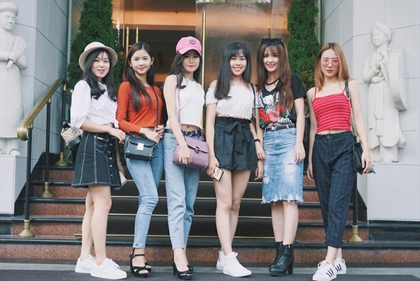 Dàn nữ sinh Top 18 Miss Teen làm "náo loạn" sân bay vì quá nổi bật - 1 Top các thí sinh miền Bắc